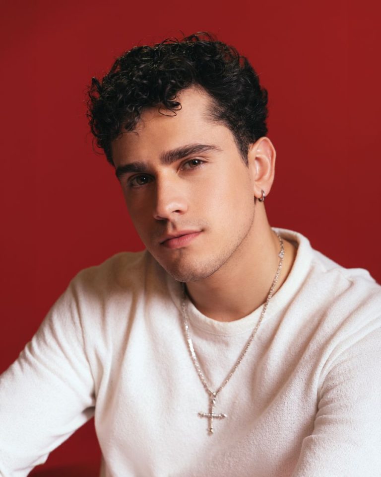 Nico Ruiz presenta “Error Intencional”, una confesión musical que transforma la vulnerabilidad en arte